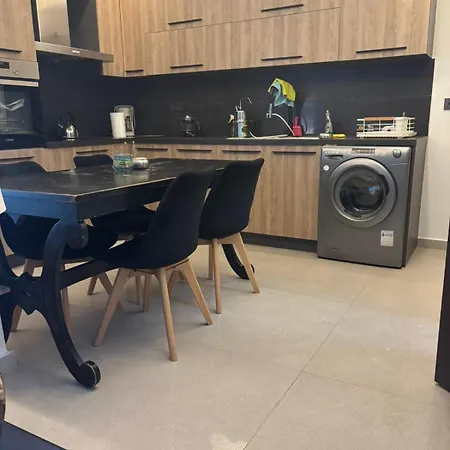 Evelina's House * Толон