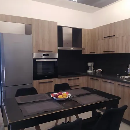 Апартаменты Evelina's House