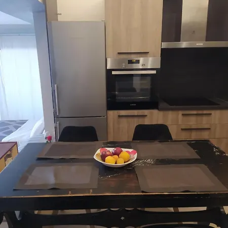 Апартаменты Evelina's House Толон