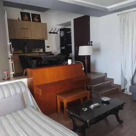 Evelina's House * Толон